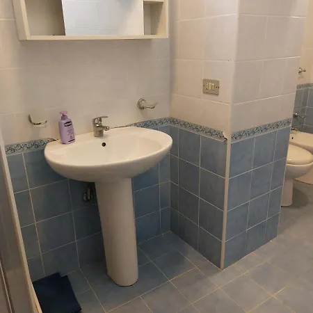 Cuba Alloggi Per Turismo * Fontane Bianche